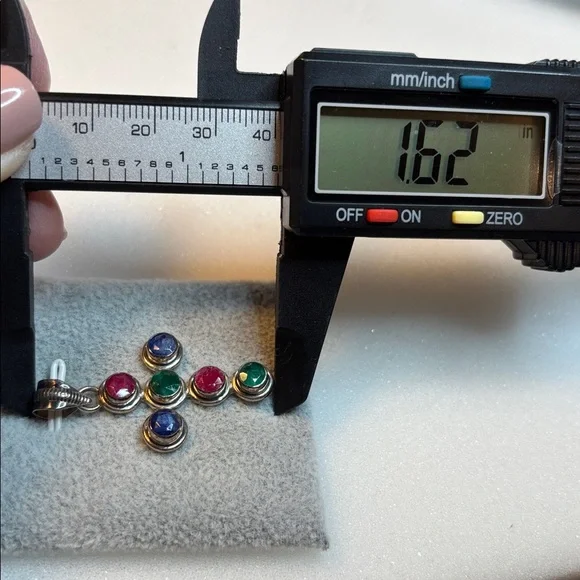 Ruby emerald and sapphire cross in sterling silver - Picture 5 of 8